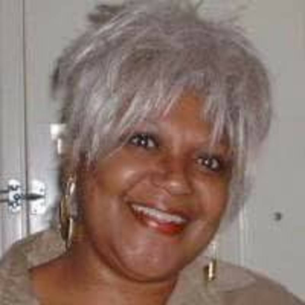 Meet your Posher, Raquel